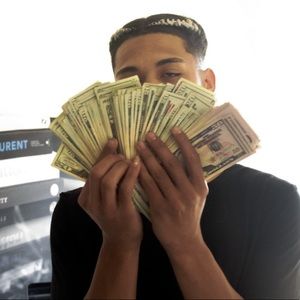 Meet your Posher, Charles